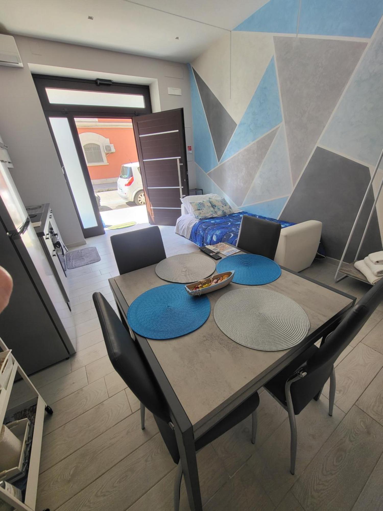 Casa Vacanze Manthy Posizione Centrale Бари Экстерьер фото